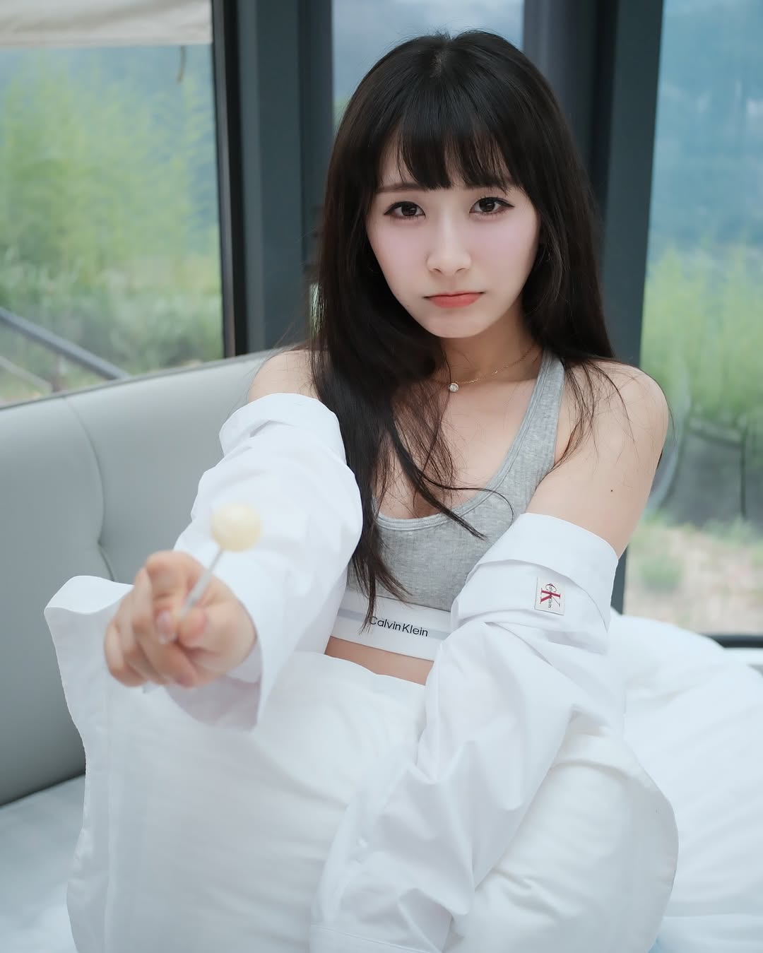 Streamer Hot Girl Reveals Shocking Truth, Once Supported to Buy a House, Received Donations Up to 6 Billion VND in a Day 1 photo 1753082532899 1753082533445792901337 1754792988955 1754793008457964585966 1754795553005 17547955532101936627546
