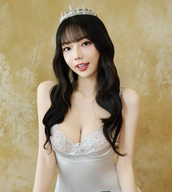 For three consecutive years in the top 100 hottest girls, this sexy lady unexpectedly "leaves the game" for shocking reasons 4 photo 1755667687423 17556676875951450546528