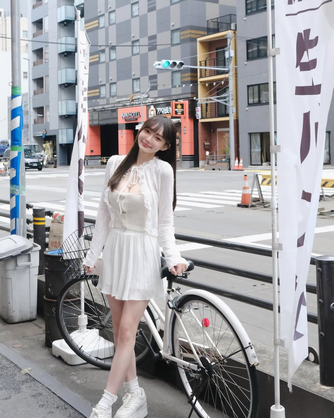 Hot Girl Faces Major Incident After Sharing Inappropriate Photos, Quickly Issues Apology 4 photo 1756179736840 175617973714237337889 1756181218729 1756181218883914951543 1756194836415 17561948366471091669283