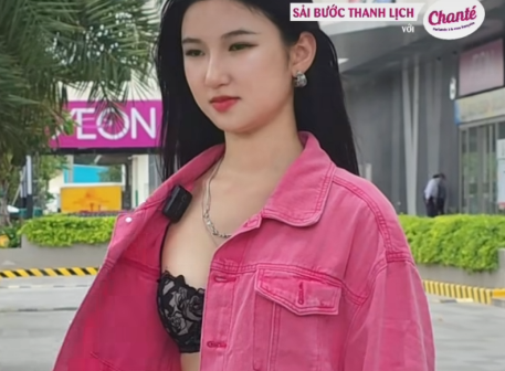 Nàng Mơ Freezes in Shock Over Wardrobe Malfunction, Attempts to Cover Up But to No Avail 2 screenshot 2025 07 31 150953 17539513755592128127677 1754020641722 17540206419101500623987