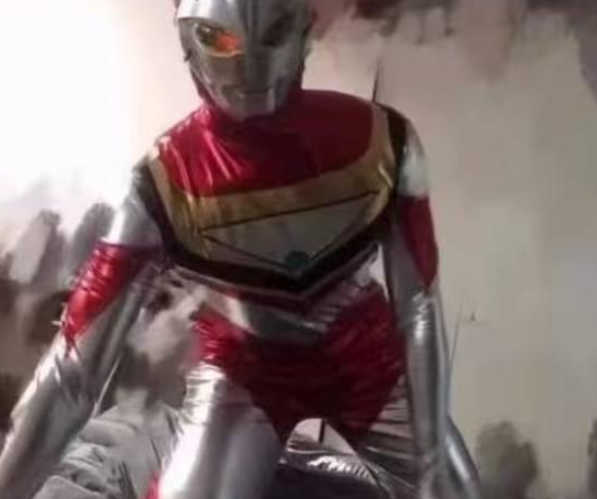 Loving an Ultraman Fan: A Girl's Confusing Experience 2 screenshot 2025 08 15 172253 17552534161051439169787 1755254499124 17552544993361424654554