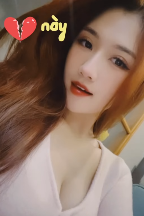 Not Just Radiant on TV, the Beauty of the Female Host is Shocking for Its Extreme Sensuality! 8 screenshot 2025 08 20 114552 17556651877741302049393 1755669507047 17556695072081252016088