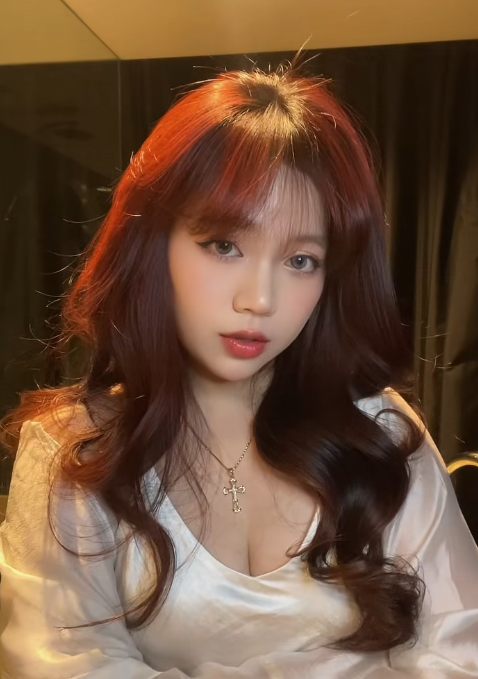 It's Hard to Ignore the 15-Second Video of Bao Han Helia, Stunning Looks and Magnetic Presence! 5 screenshot 2025 08 29 104152 17564389731461397042487 1756441021694 17564410227621141751504