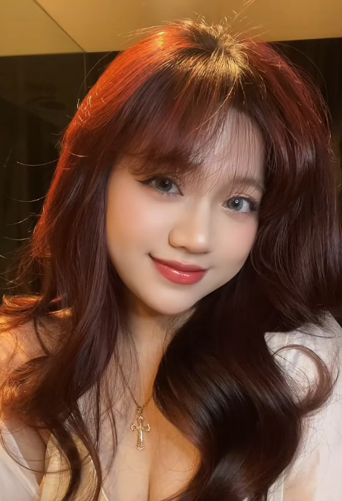 It's Hard to Ignore the 15-Second Video of Bao Han Helia, Stunning Looks and Magnetic Presence! 2 screenshot 2025 08 29 104224 17564389731161370961614 1756441016845 1756441017086793340051