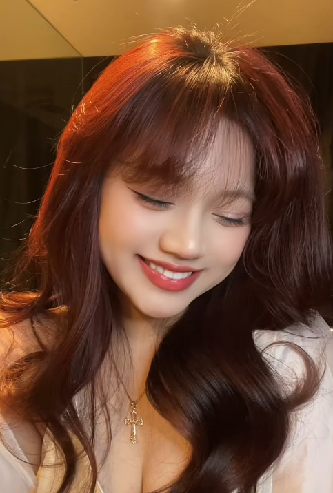 It's Hard to Ignore the 15-Second Video of Bao Han Helia, Stunning Looks and Magnetic Presence! 1 screenshot 2025 08 29 104229 17564389731081117820853 1756441015111 1756441015678754176211
