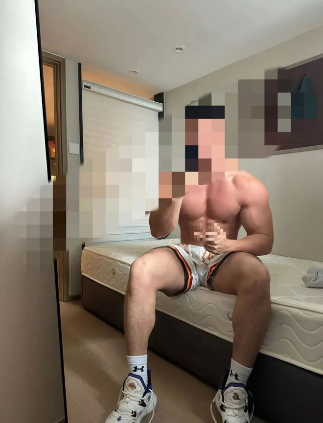 Famous Streamer Discovered Regularly Posting Sensitive Content, Netizens Report to Management, He Faces Bitter Consequences 3 urlhttp3a2f2fdingyuews126net2f20252f08212fc89b709bj00t1bm6w002ud200u0013ag00u0013a 1755856928728235033628 1755856938125869479094 1755915614610 1755915614929118909518