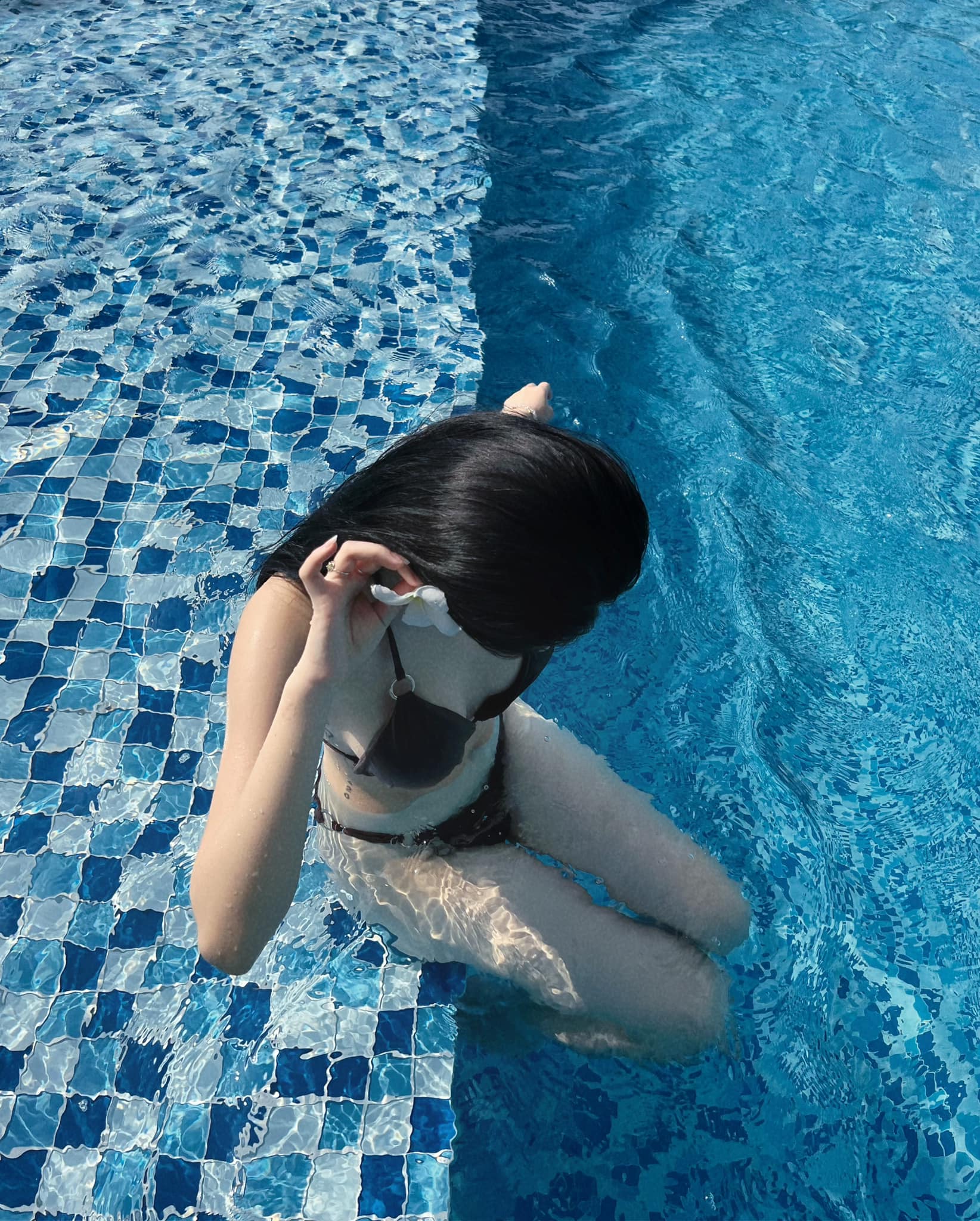 Streamer Trang Chuối Reveals Private Photos, Confesses "I Can't Accept Myself" 7 48426211839384168930680686927659004257280288n 17569572374881970835212 1756960474063 17569604743541333494762