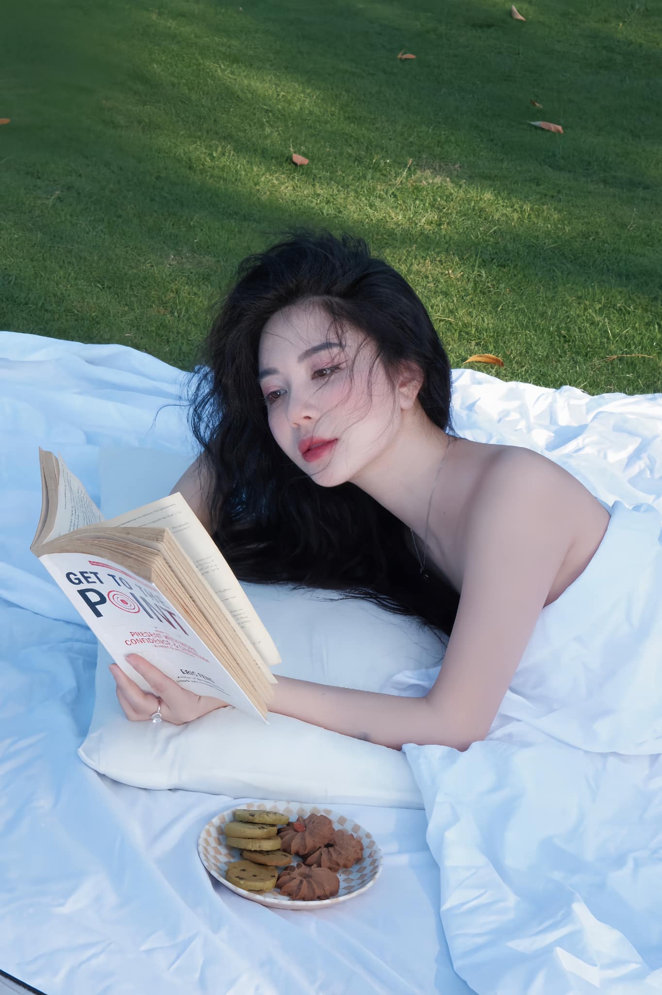 Streamer Trang Chuối Reveals Private Photos, Confesses "I Can't Accept Myself" 9 48440450239379363031161277515141490603002045n 1756957237461390472283 1756960476771 17569604769481485480514