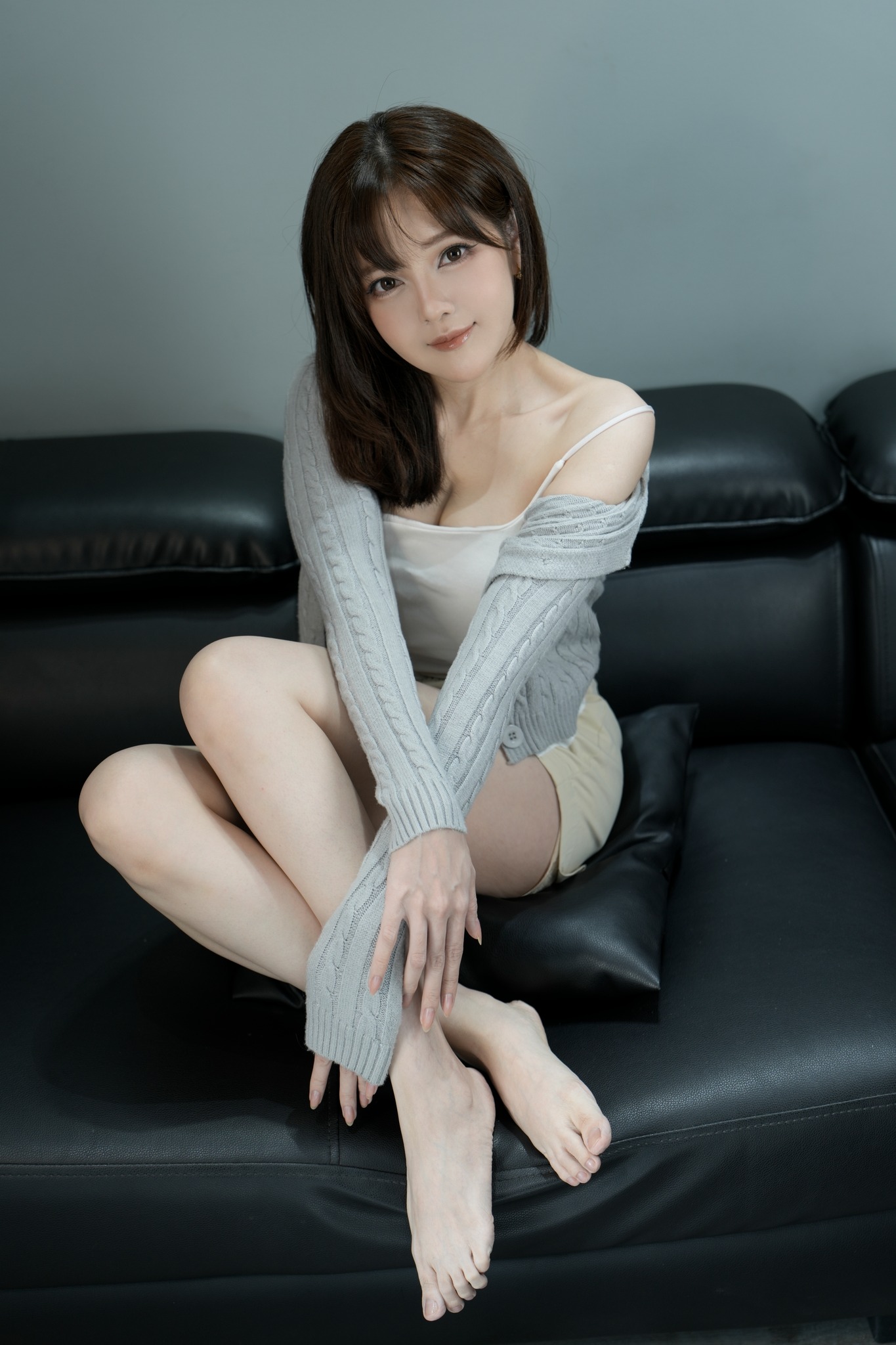 Lost in a Series of Japanese Girl Transformations by the Famous Cosplay "Goddess" 7 547216415245251835637754087088447695100073651n 1758786833863217622005 1758788206227 17587882064721769193039