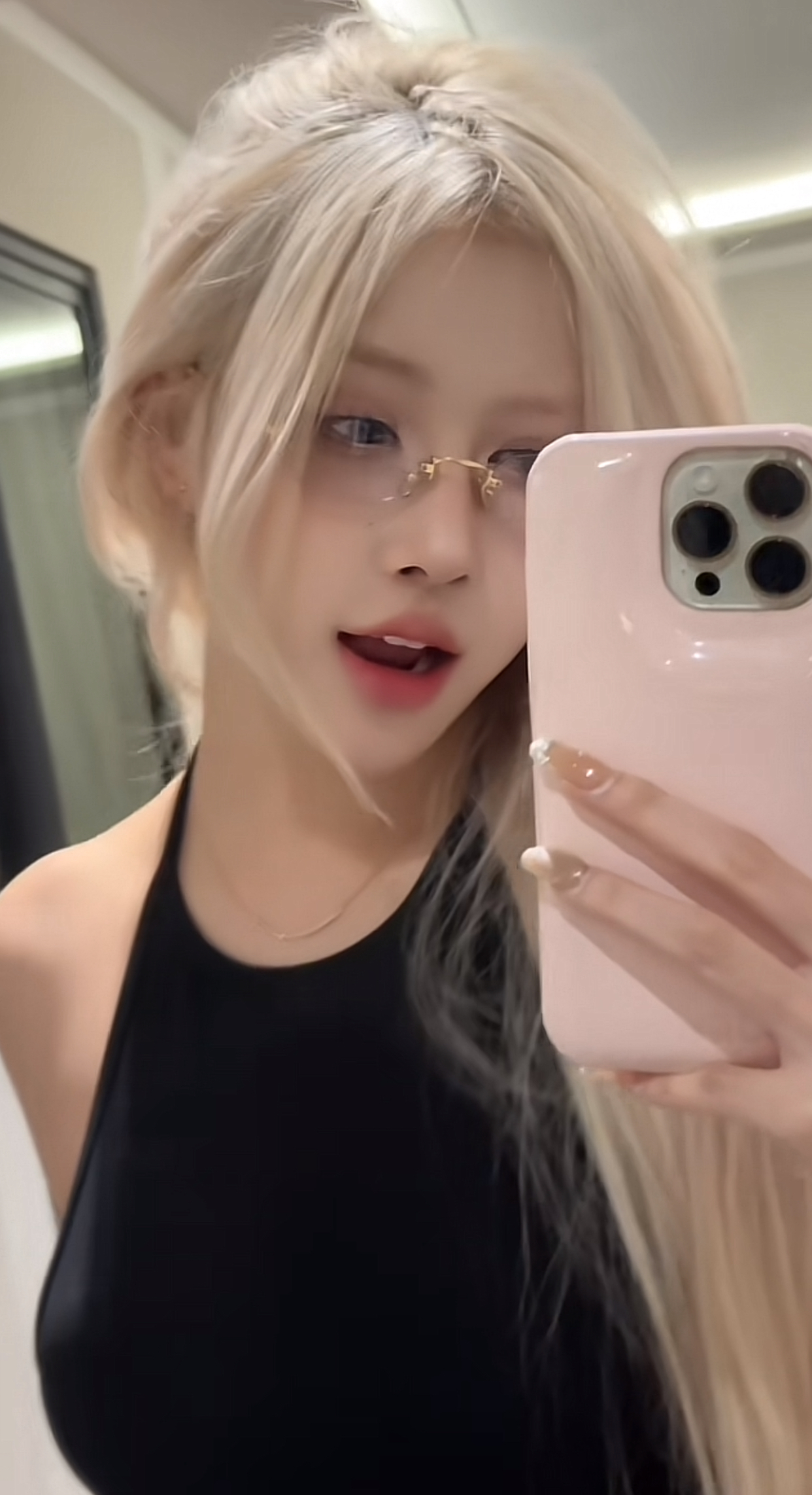 Setting the Camera at a Million Views Angle, the Vietnamese Rosé Leaves Everyone in Awe 3 The angle that attracts millions of views for Huyền Diệu.
