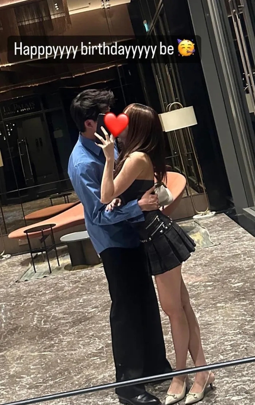 Ex of VALORANT Hot Boy Gets More Confident, Flaunting Her Figure with a Nonchalant Style 1 ausv6nmcbnq9gs5ouibmib0qmsqvzrhb 1758173820071 1758173820289521274772 1758188924025 17581889244212037979983