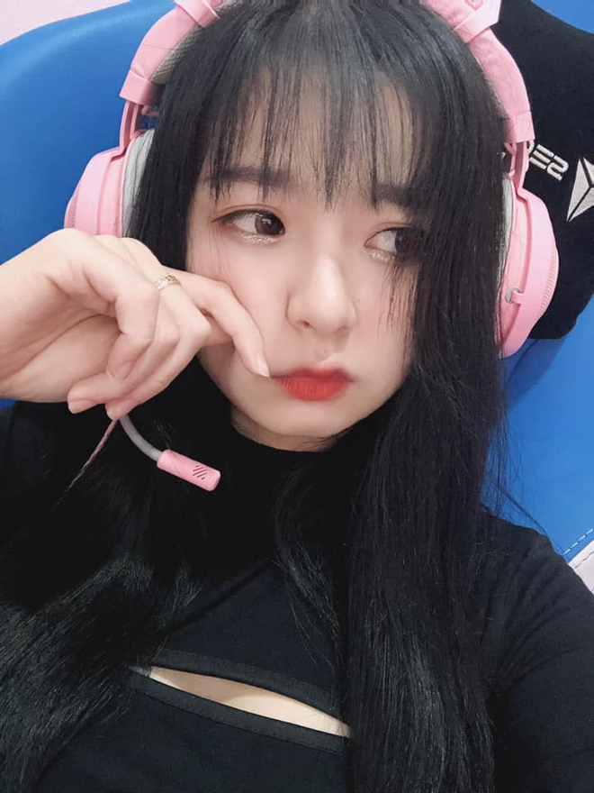 Just Showcasing Her New Relationship, Mèo 2k4 Has Made "Content" About Love, Fans Indulging in "Dog Food" 2 photo 1743049790599 17430497908041675067941 1758683845468 1758683845816276630959 1758690064560 1758690064947395817176