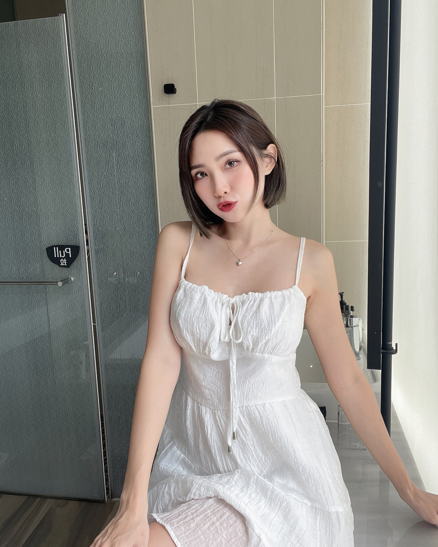 Hot Girl Goes Viral on Social Media, Showcases Impressive 100m Running Skills 3 photo 1755587783048 17555877833221750700016 1756868859277 17568688595661664728373 1756870051306 17568700547741585859641