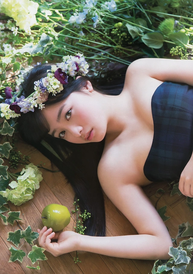 The 'One in a Thousand' Hot Girl Turns Heads, Becomes the Face of a Game 5 photo 1758696139527 1758696139832297485822 1758696279989 1758696280294462949418 1759028046893 17590280470602069104598