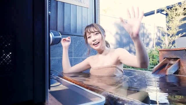 YouTuber Sparks Controversy While Gaming in an Onsen, Criticized for Attention-Seeking Stunts 3 photo 1758702411913 175870241269546200392 1758703493359 1758703493777119190059 1758858641209 1758858641567547007547