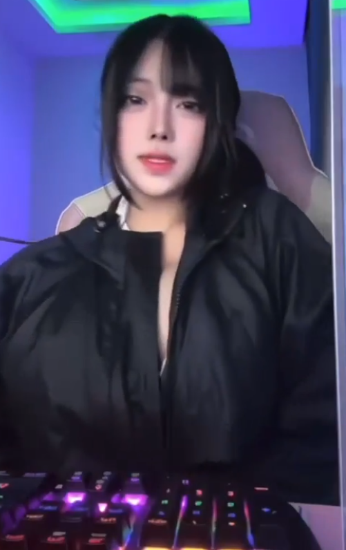 Finally, Pi Tiên Joins the Hot Trend but with Viewer Limits, a Unique Privilege Exclusively for Hardcore Fans! 3 screenshot 2025 09 05 120742 17570489098251626081835 1757122726763 1757122726998257791107