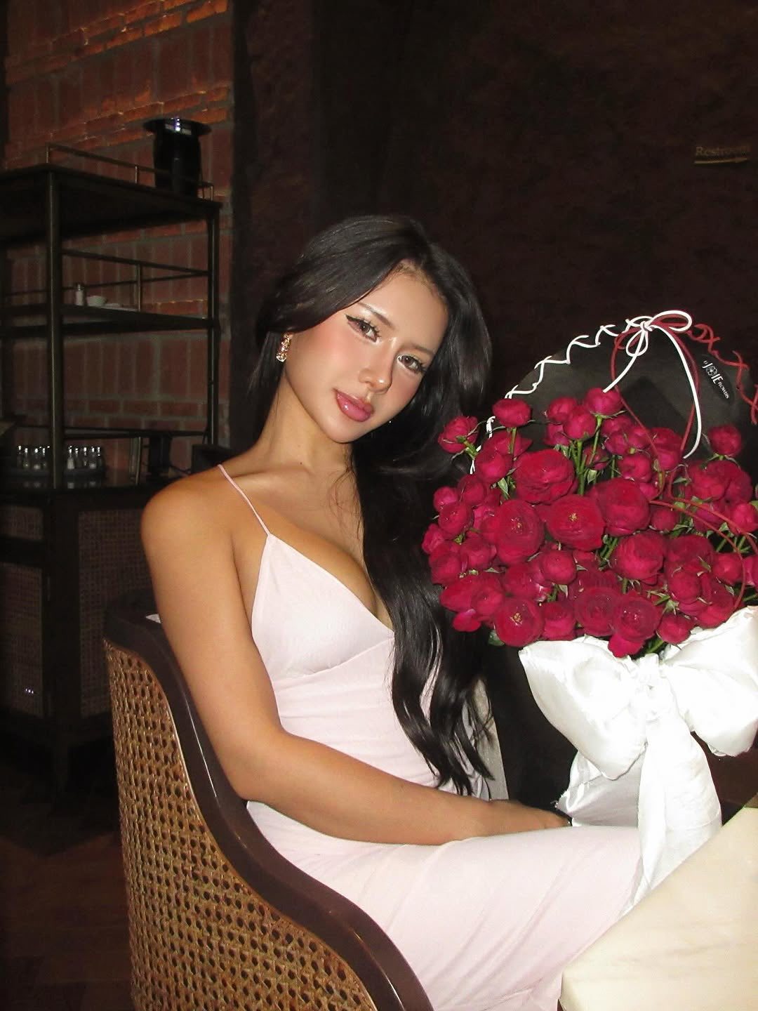 Doubling the 'Visuals': Xuân Ca Confidently Stands Alongside Bảo Khuyên, How Stunning are the TikTok Sisters? 3 552829559122268232460197857347789543161538305n 17591549100281595373774 1759393822131 17593938257182052750099
