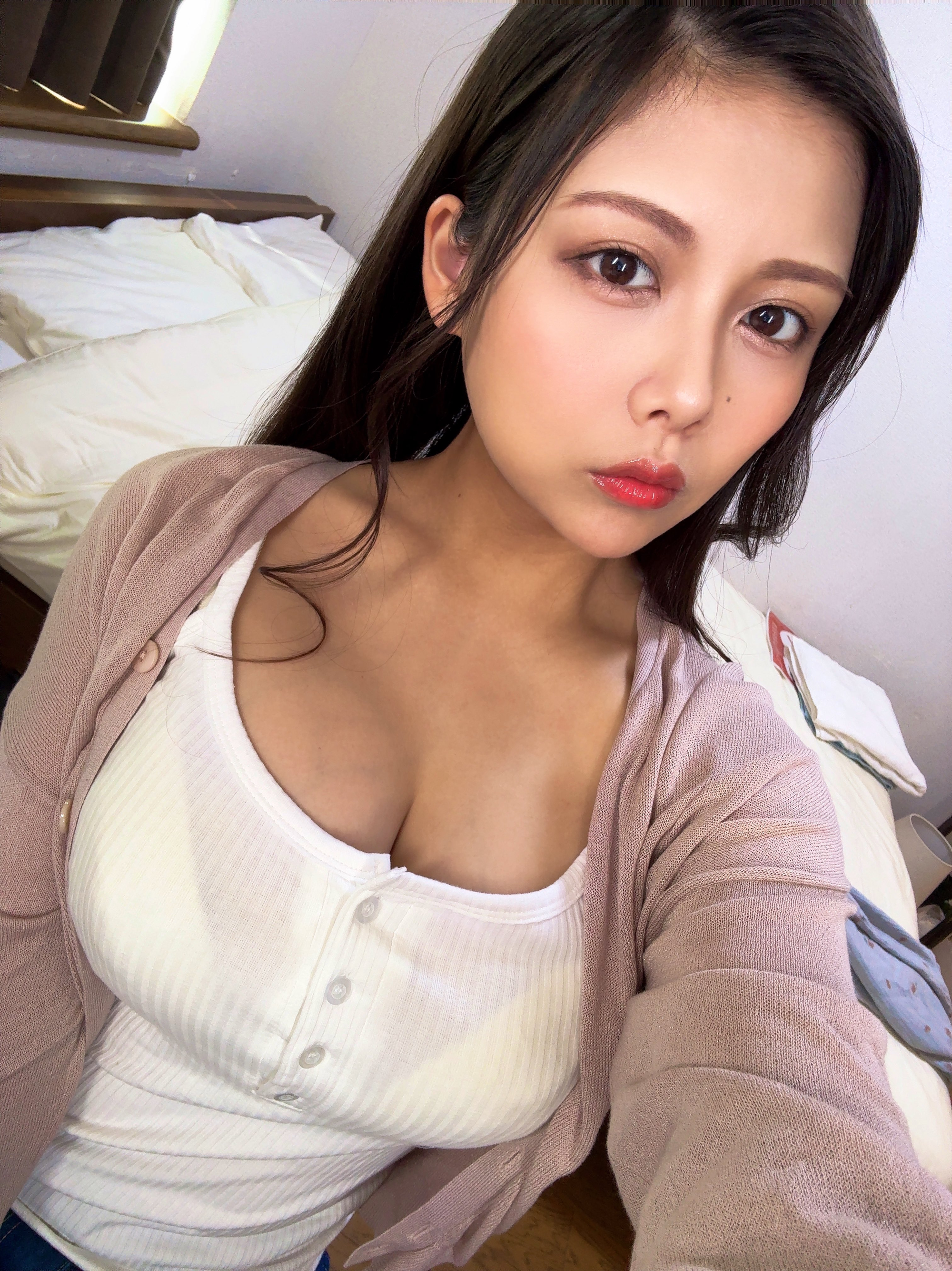 Another Rookie Hot Girl Makes a Stunning Debut, Considered a "Rising Superstar" 1 photo 1758599881545 17585998822331258477590 1758600083112 17586000849041606955178 1759379349934 17593793503461772363215