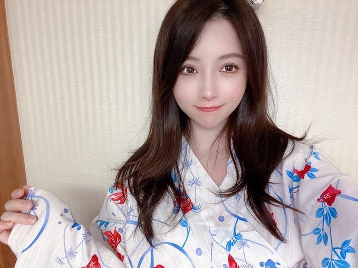Hot Girl Strikes Fame with Half-Covered Outfit Photos 4 photo 1758689527977 17586895282982132123826 1758690021479 17586900228031602687728 1759199299383 1759199299829665061669