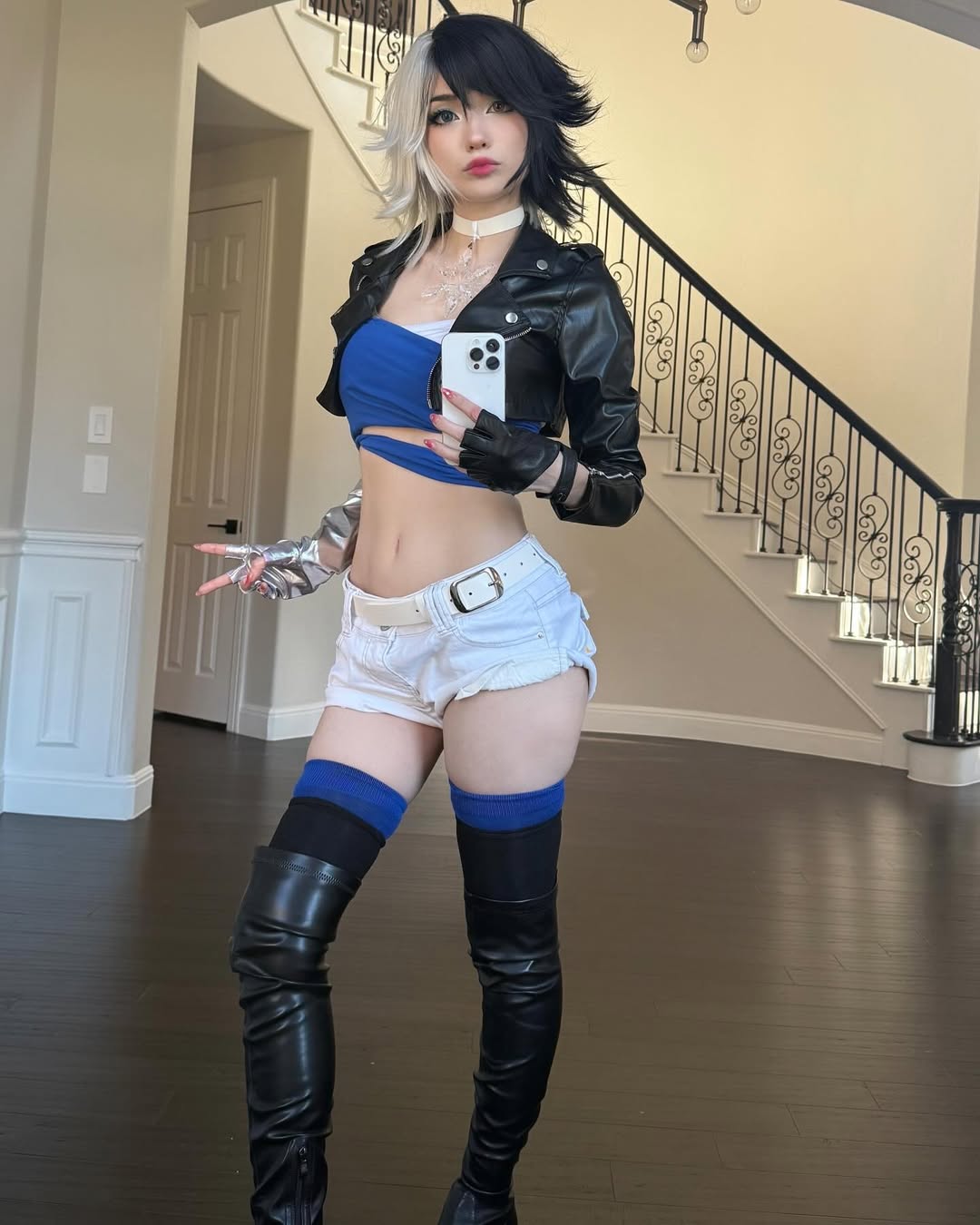 Streamer with Millions of Fans and "Anime-like Beauty" Surprised by Groping Incident at TwitchCon 7 photo 1760871070122 1760871070271173332142 1761639393840 1761639394094450869165